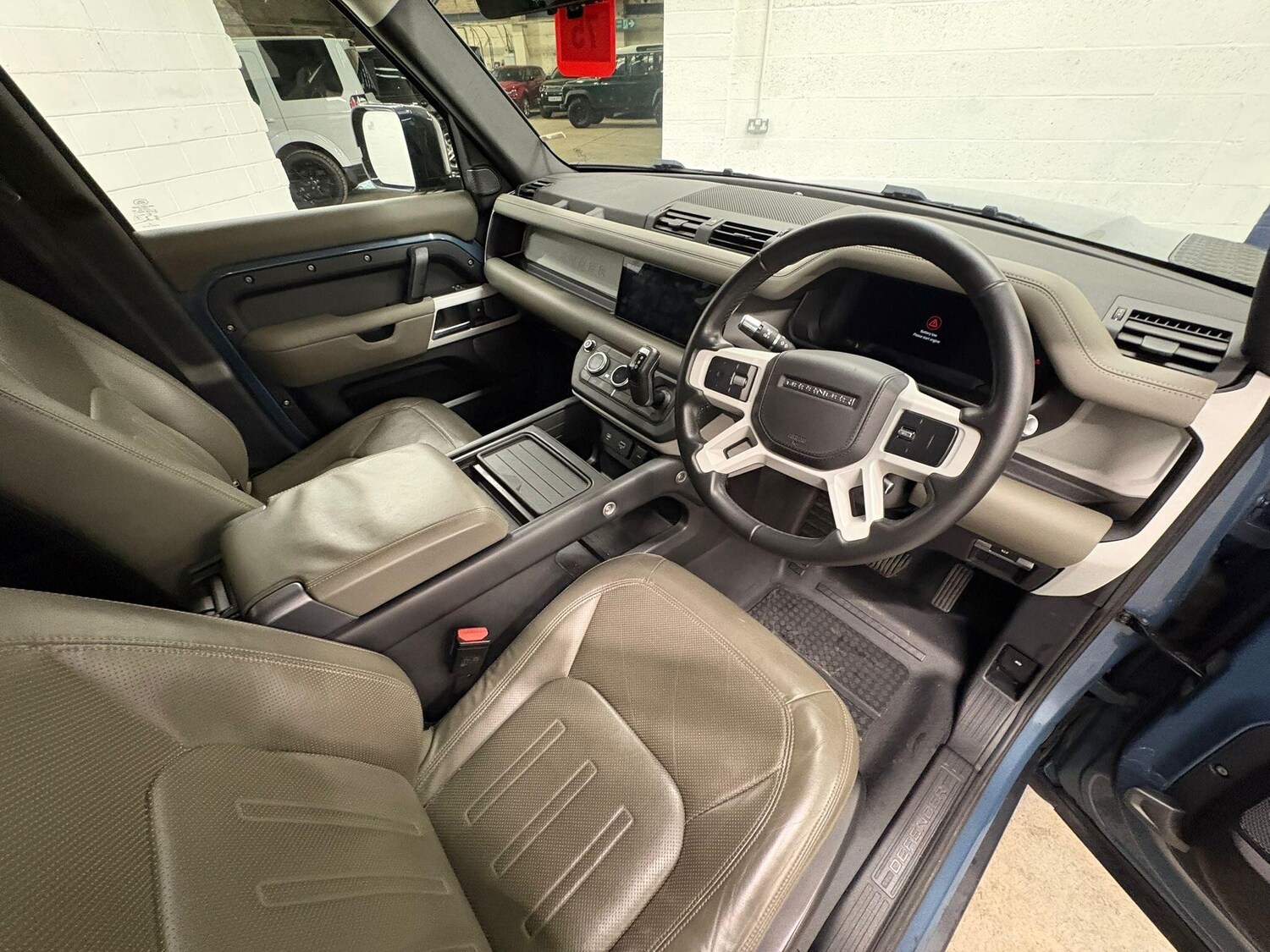 Used Land Rover Defender 110 2020 for sale - 77039772: Photo 52