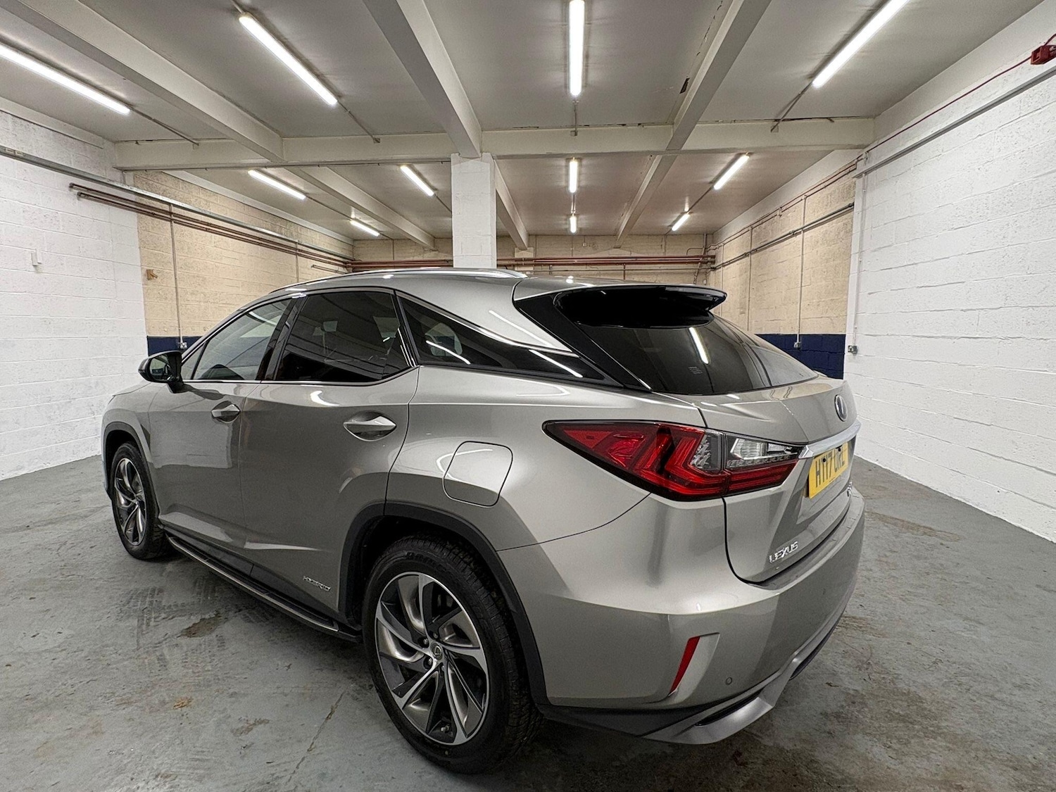 Used Lexus RX 2017 for sale - 77203245: Photo 2
