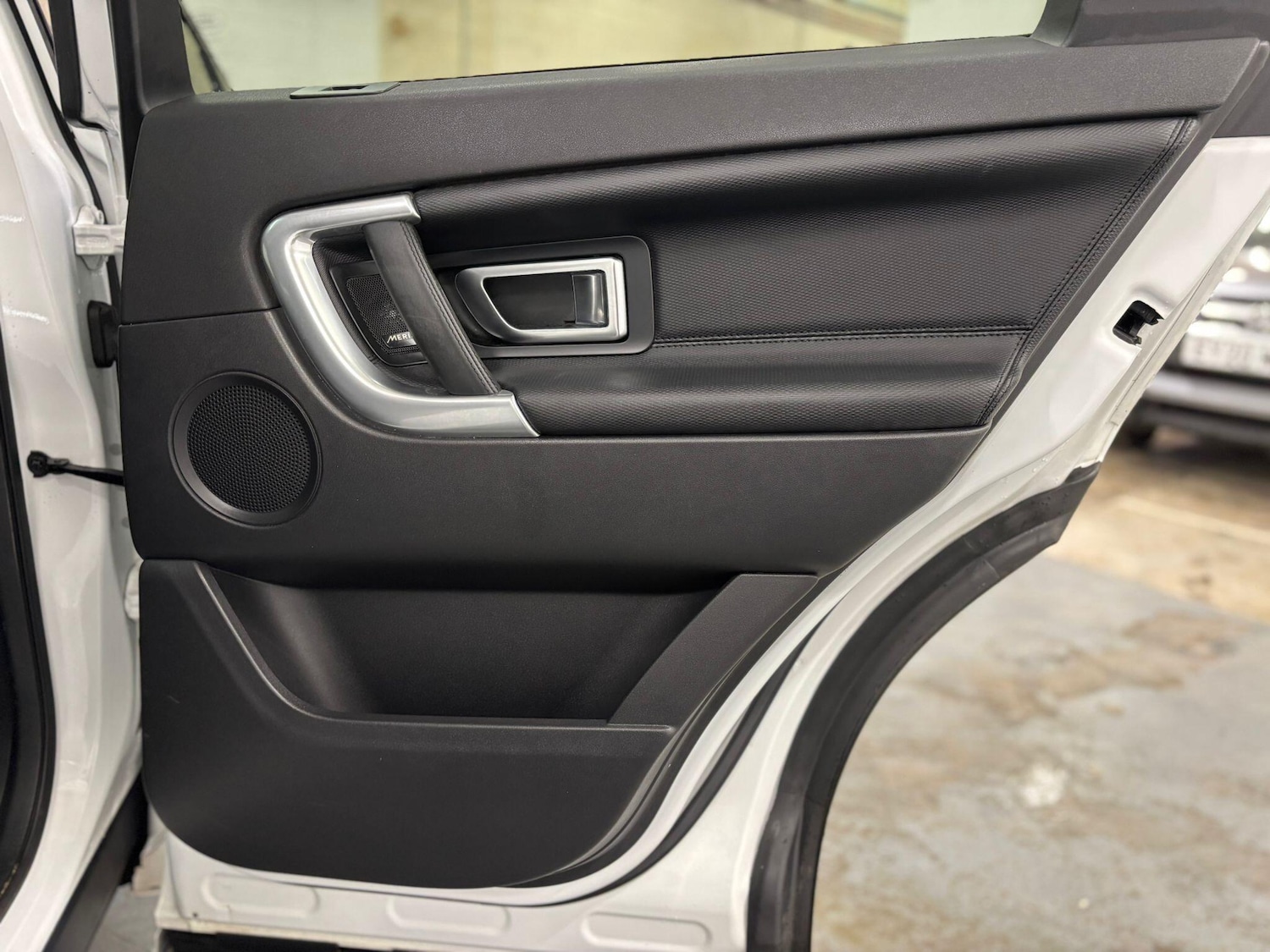 Used Land Rover Discovery Sport 2019 for sale - 76158551: Photo 32