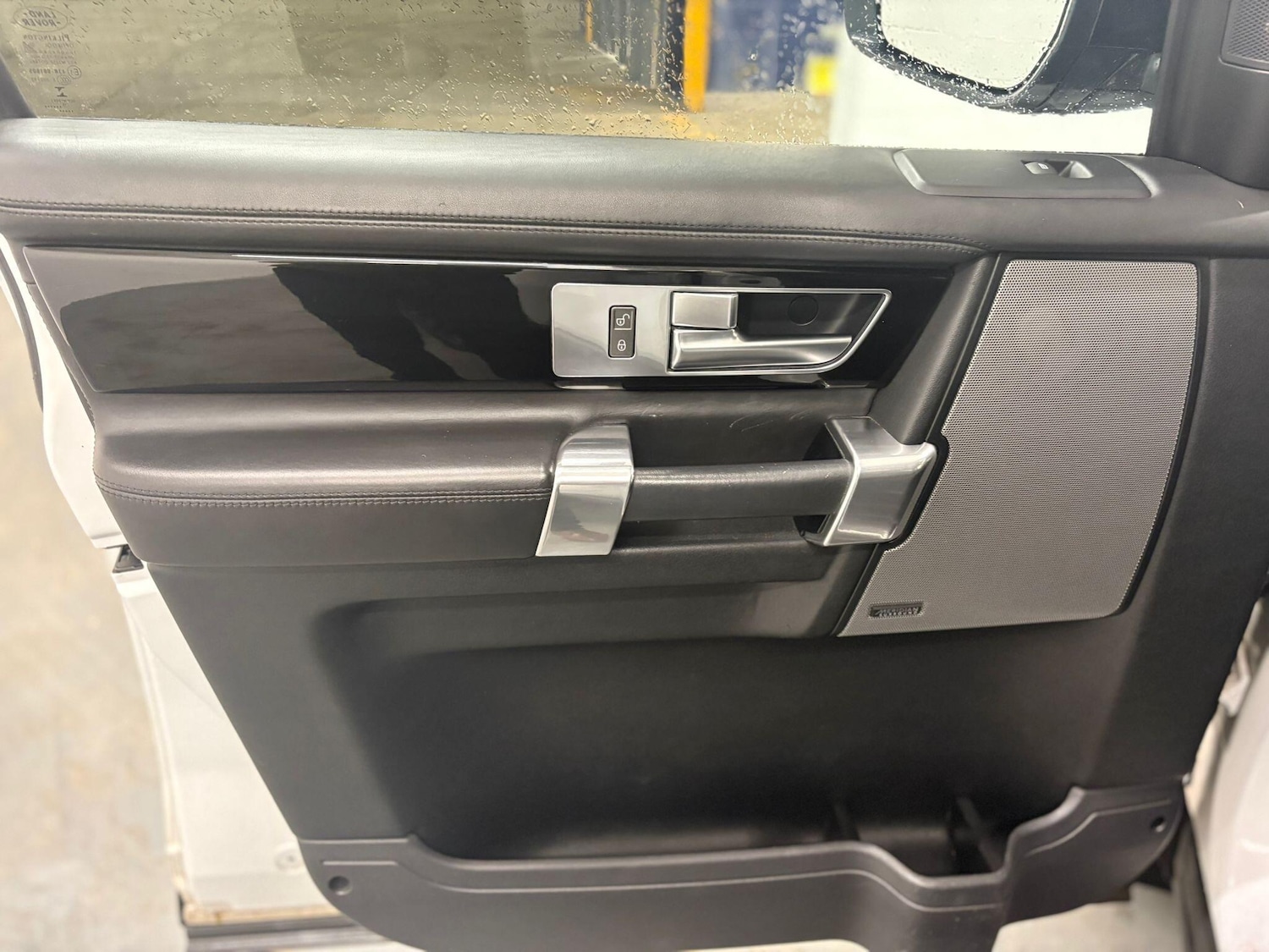 Used Land Rover Discovery 4 2016 for sale - 76259369: Photo 12