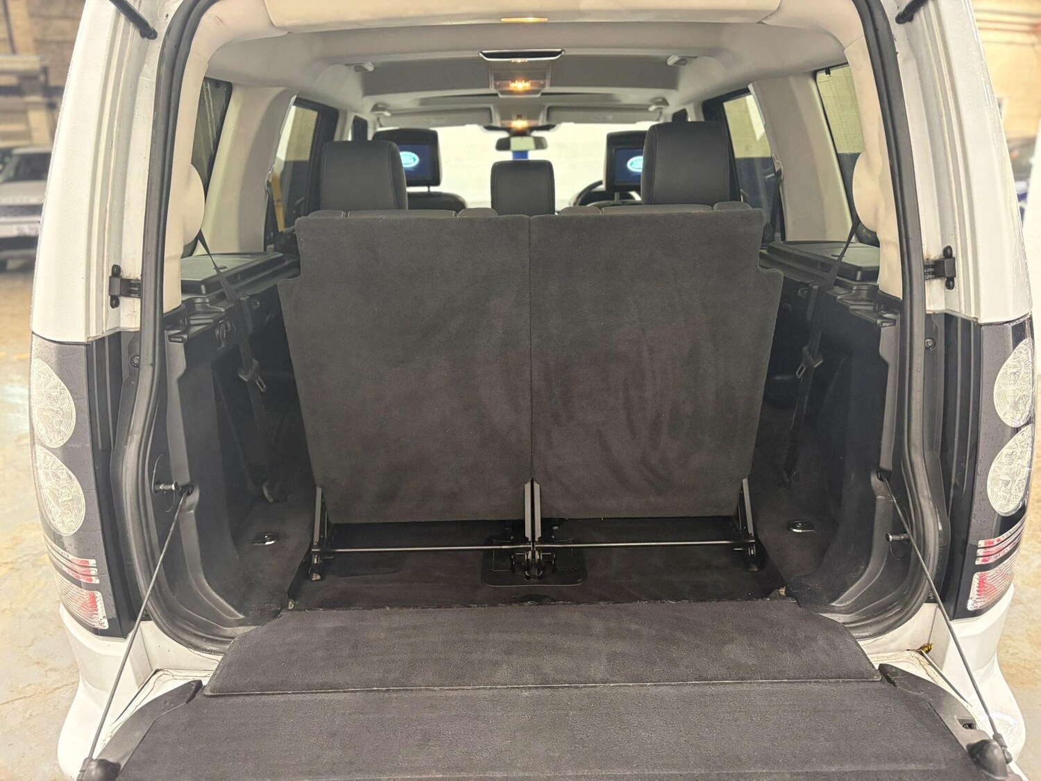 Used Land Rover Discovery 4 2016 for sale - 76259369: Photo 18