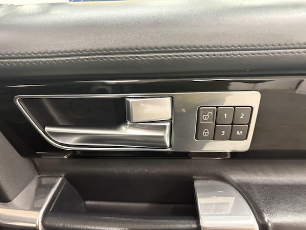Used Land Rover Discovery 4 2016 for sale - 76259369: Photo 35