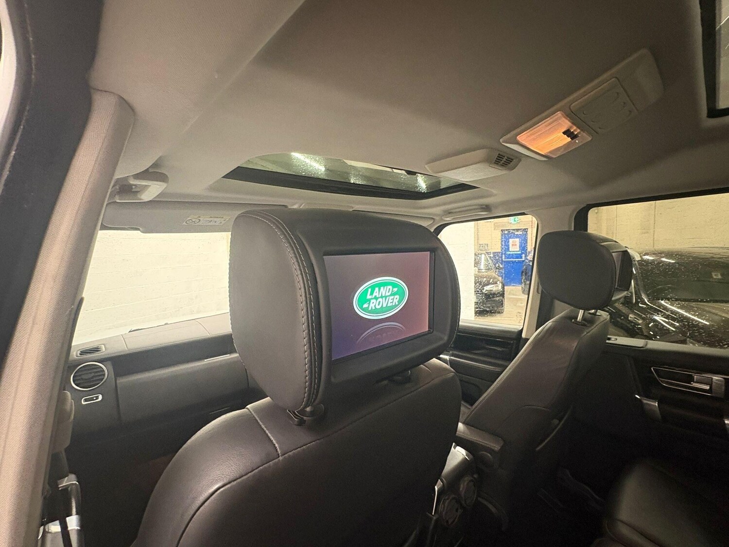 Used Land Rover Discovery 4 2016 for sale - 76259369: Photo 48