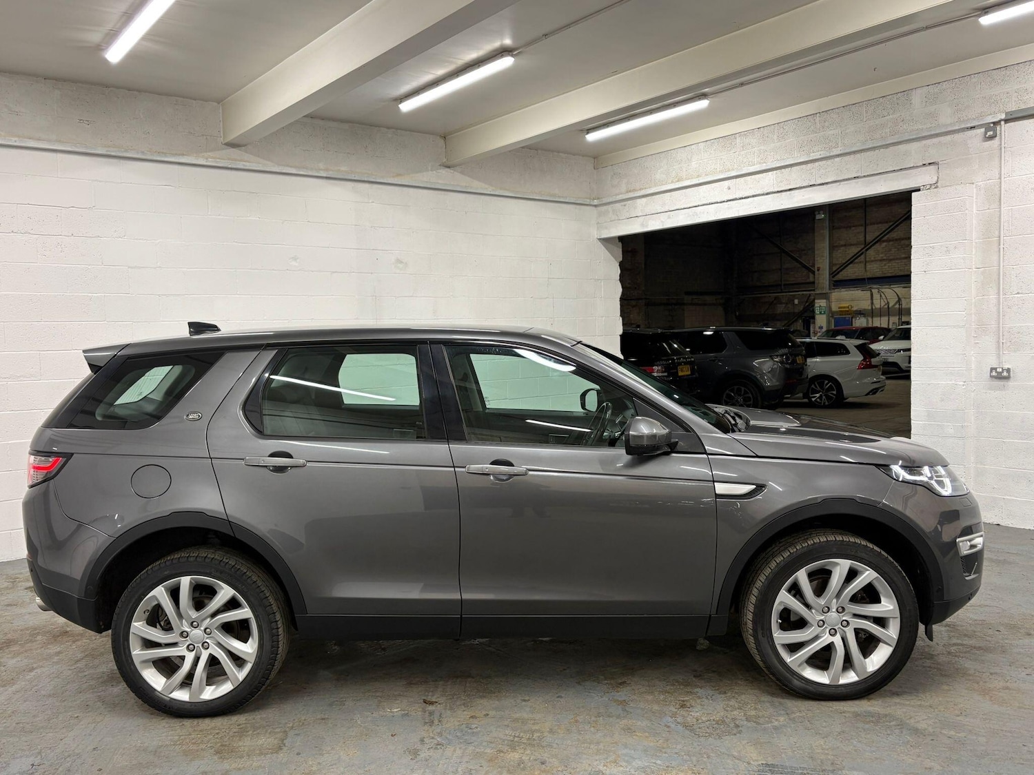 Used Land Rover Discovery Sport 2018 for sale - 76608142: Photo 7