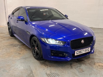 Used Jaguar XE 2017 for sale - 77386868: Photo