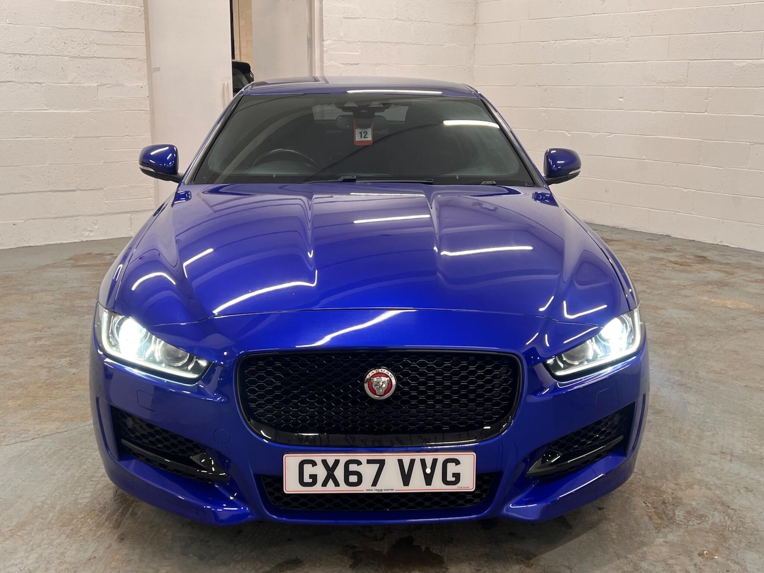 Used Jaguar XE for sale - 77386868: Photo 2