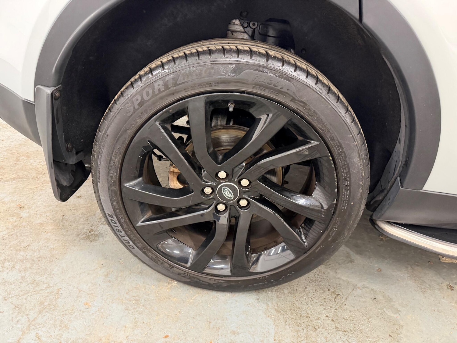 Used Land Rover Discovery Sport 2018 for sale - 76913130: Photo 23