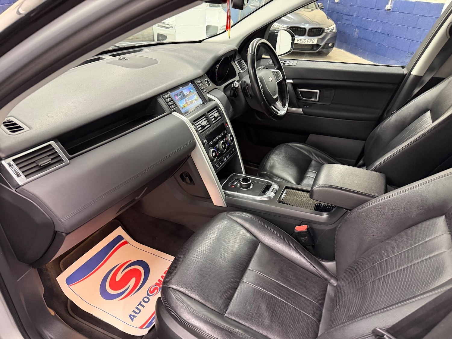 Used Land Rover Discovery Sport 2018 for sale - 76913130: Photo 30