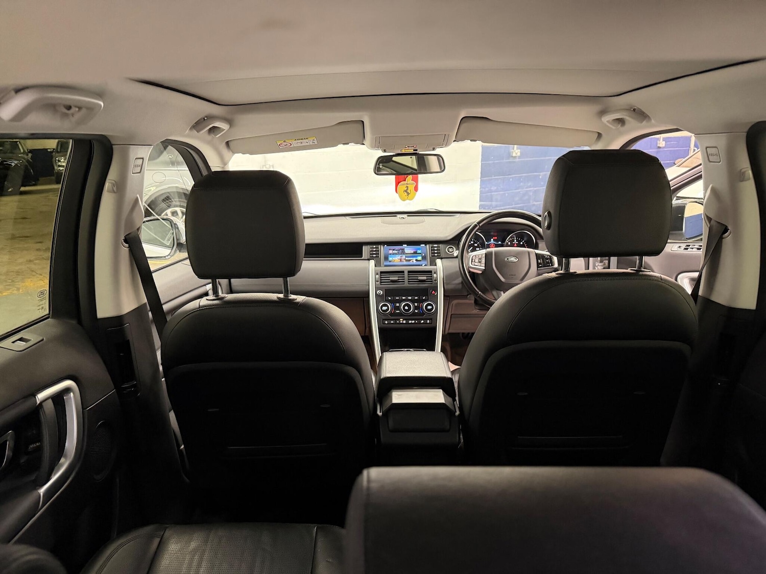 Used Land Rover Discovery Sport 2018 for sale - 76913130: Photo 33