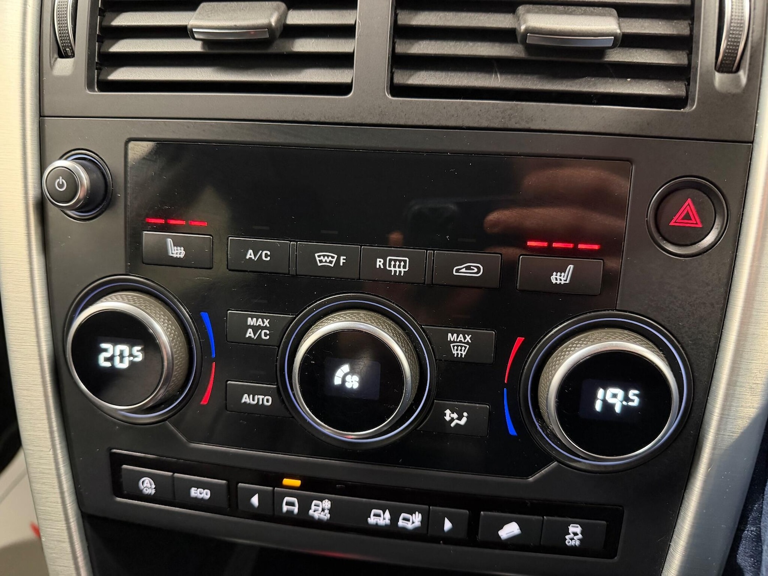 Used Land Rover Discovery Sport 2018 for sale - 76913130: Photo 34