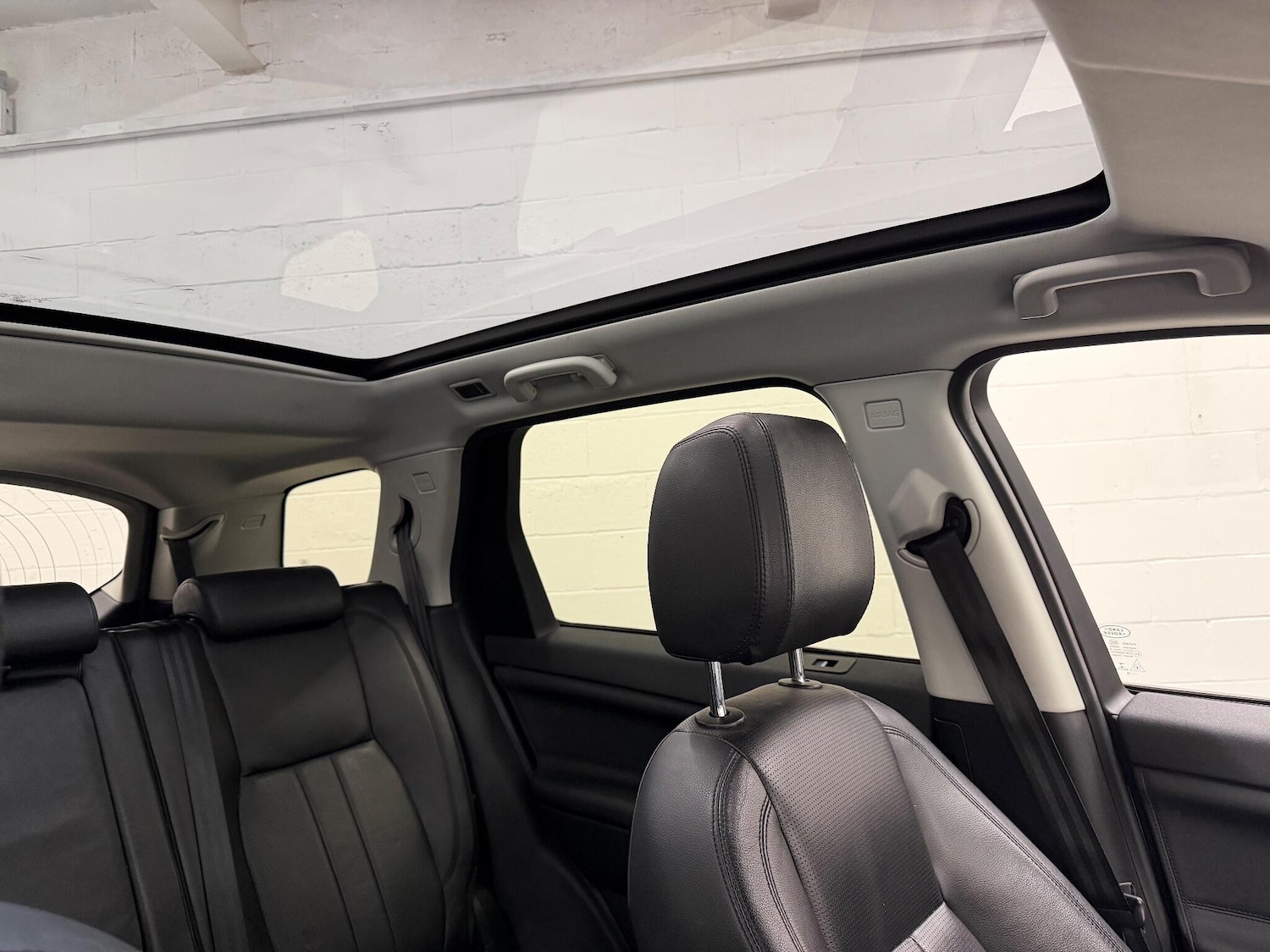 Used Land Rover Discovery Sport 2018 for sale - 76913130: Photo 35