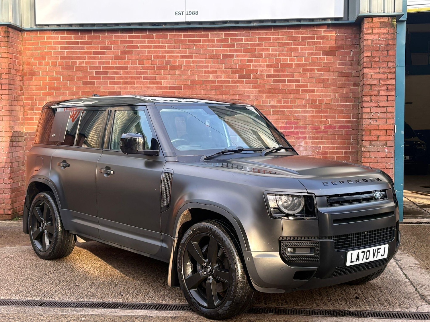 Used Land Rover Defender 2021 for sale - 77560033: Photo 4