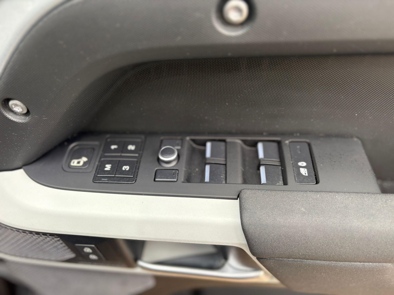 Used Land Rover Defender 2021 for sale - 77560033: Photo 77