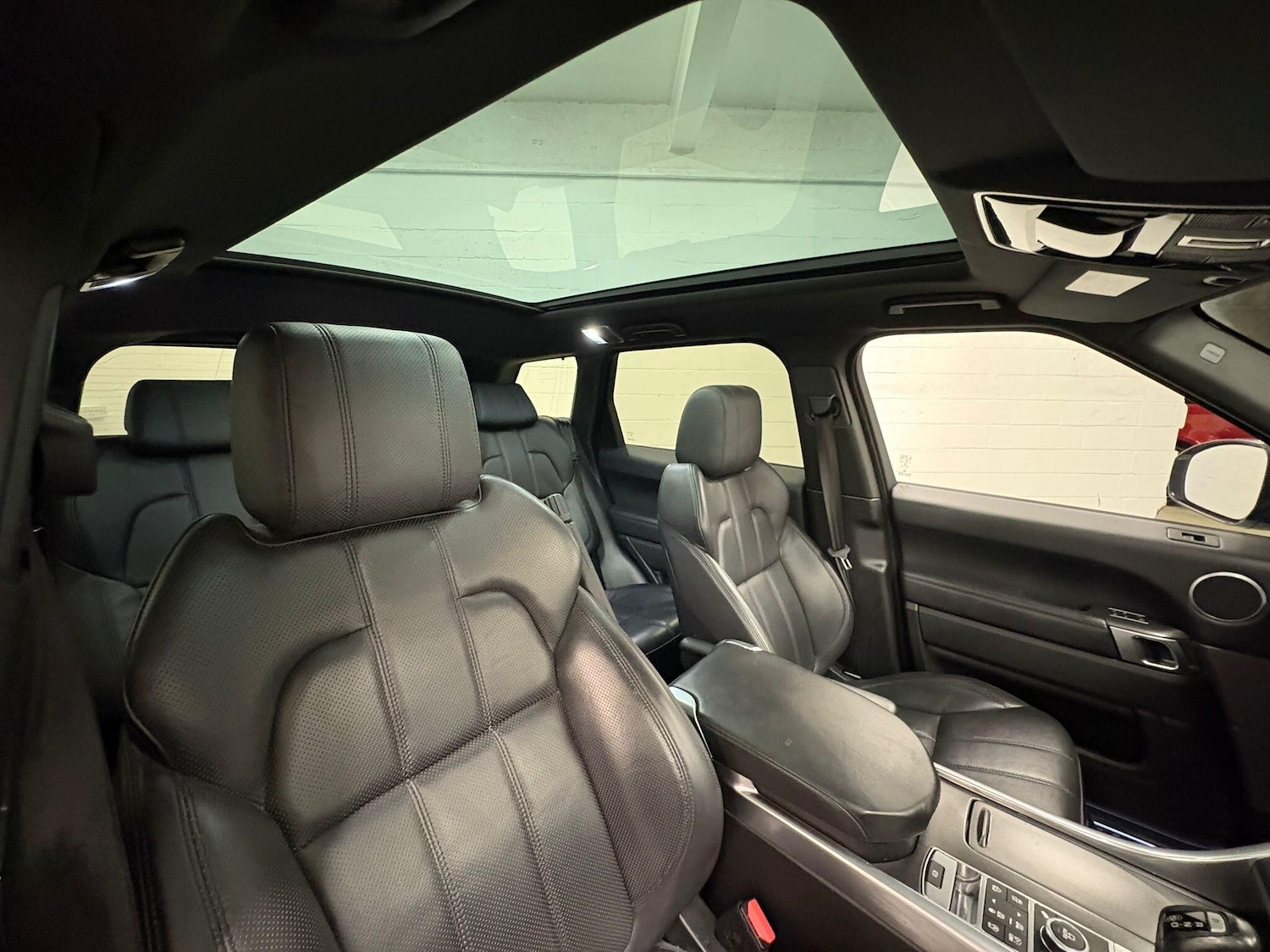 Used Land Rover Range Rover Sport 2017 for sale - 76752632: Photo 38