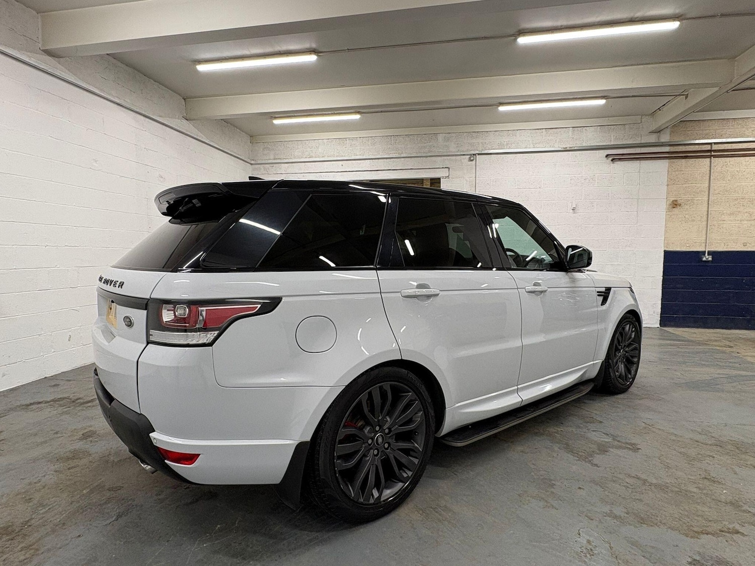 Used Land Rover Range Rover Sport 2017 for sale - 76752632: Photo 6
