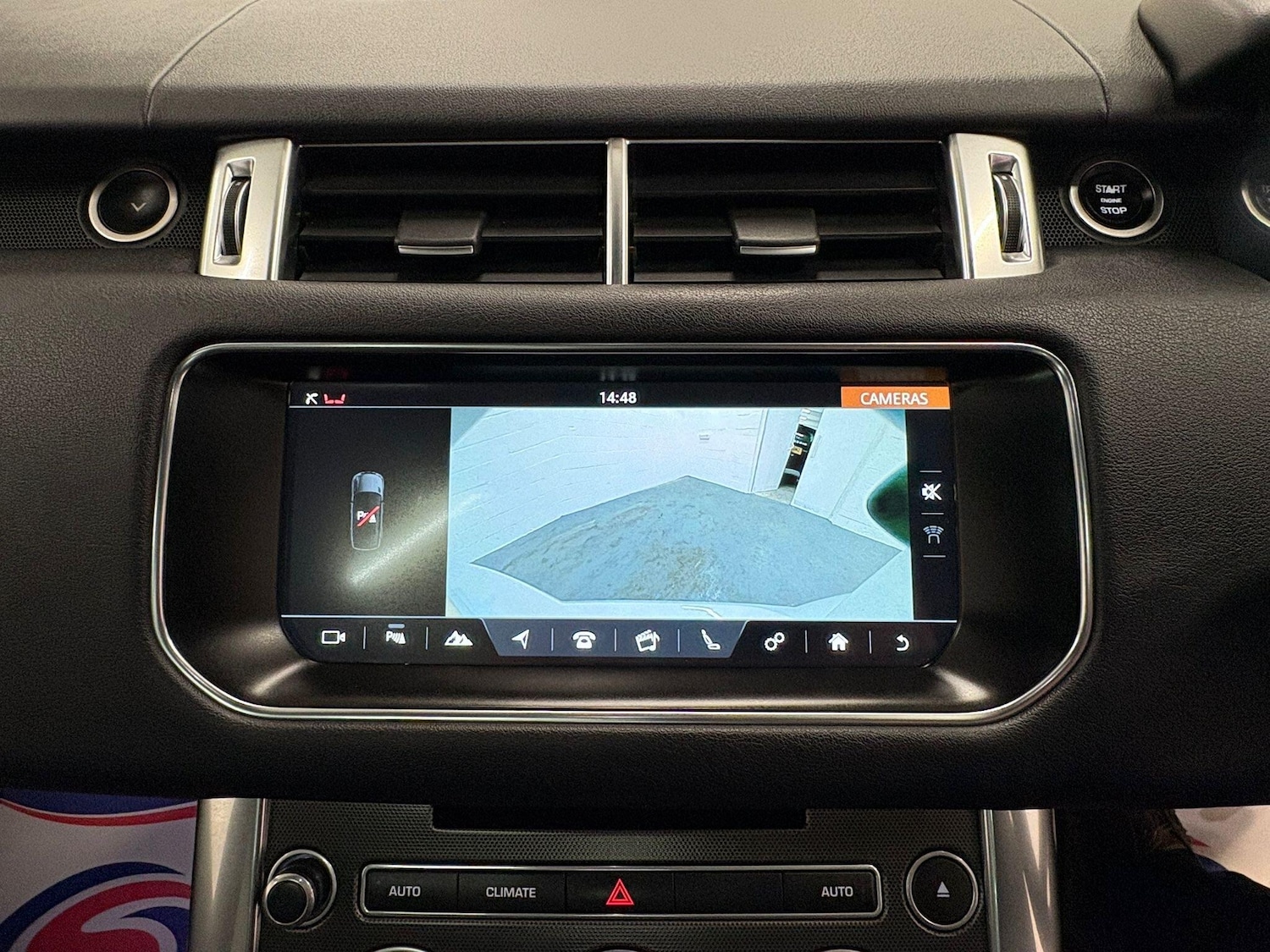 Used Land Rover Range Rover Sport 2017 for sale - 76752632: Photo 60