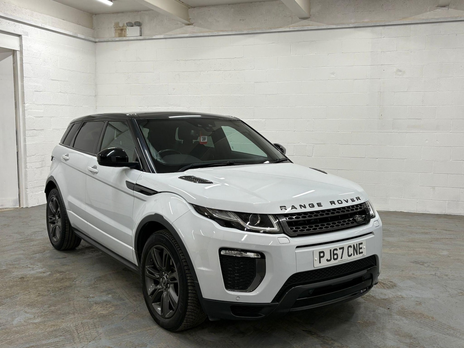 Used Land Rover Range Rover Evoque 2017 for sale - 77376324: Photo 1