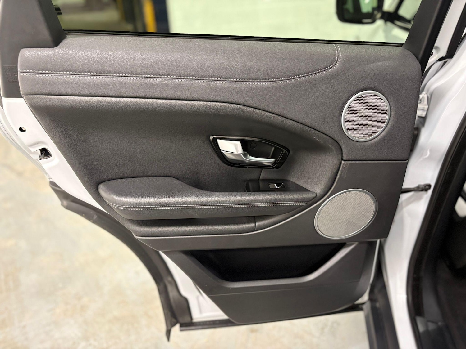 Used Land Rover Range Rover Evoque 2017 for sale - 77376324: Photo 12