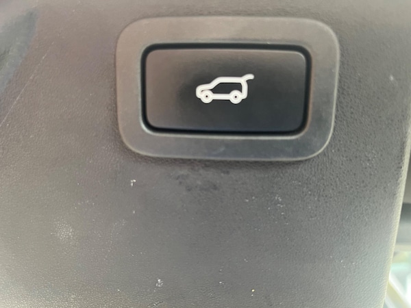 Used Land Rover Discovery Sport 2017 for sale - 76259928: Photo 17