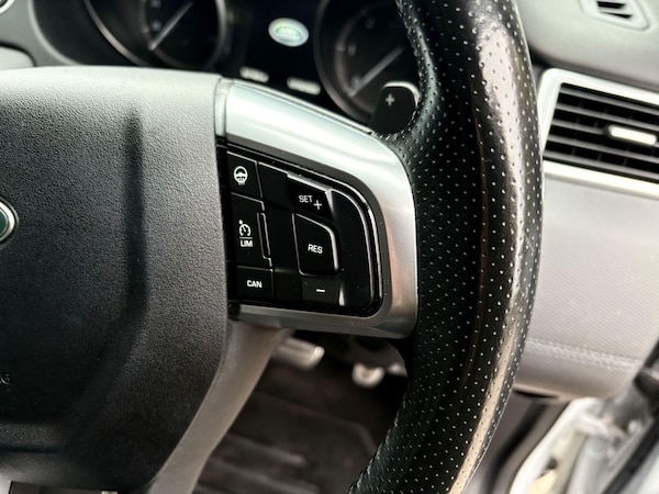 Used Land Rover Discovery Sport 2017 for sale - 76259928: Photo 38