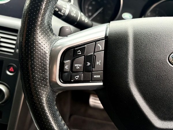 Used Land Rover Discovery Sport 2017 for sale - 76259928: Photo 39