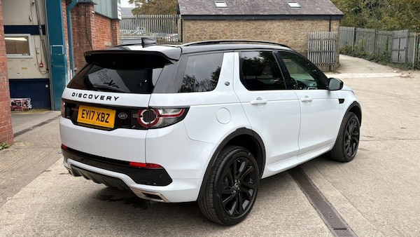 Used Land Rover Discovery Sport 2017 for sale - 76259928: Photo 3