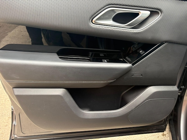 Used Land Rover Range Rover Velar 2018 for sale - 76337711: Photo 48