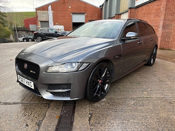 Used Jaguar XF 2017 for sale - 76270198: Photo