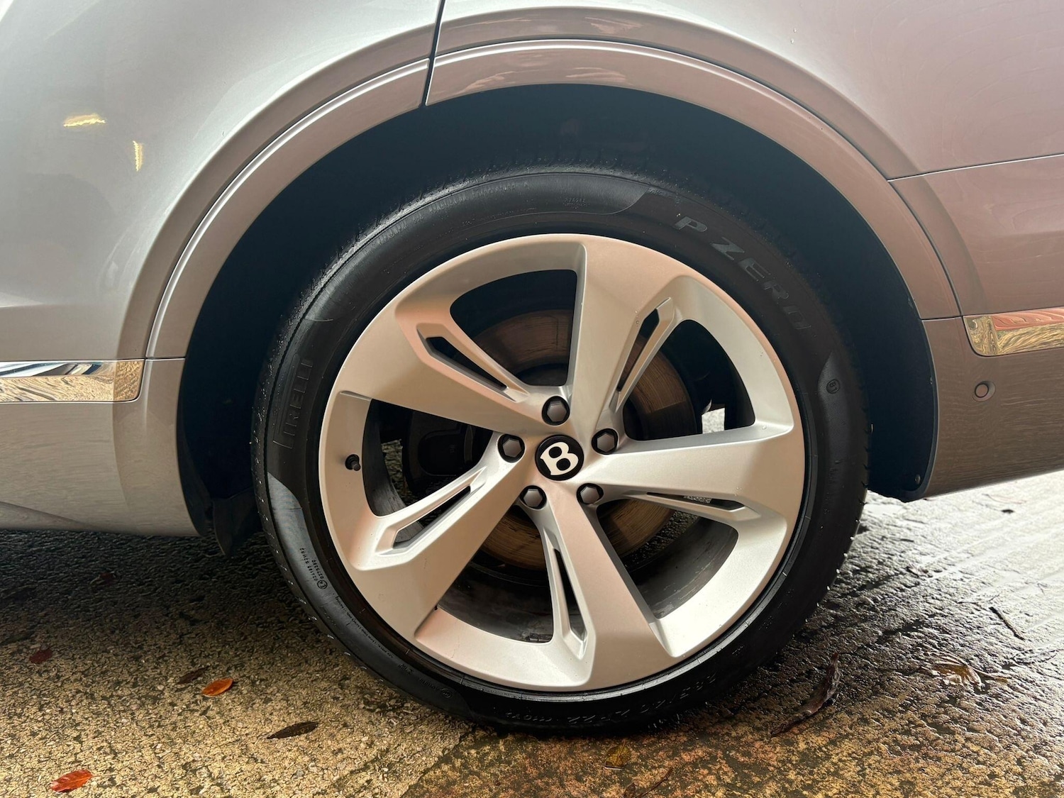 Used Bentley Bentayga 2018 for sale - 76473267: Photo 40