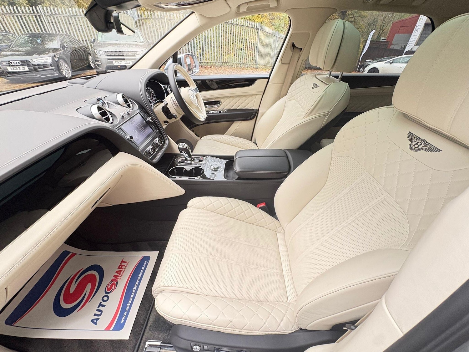 Used Bentley Bentayga 2018 for sale - 76473267: Photo 56