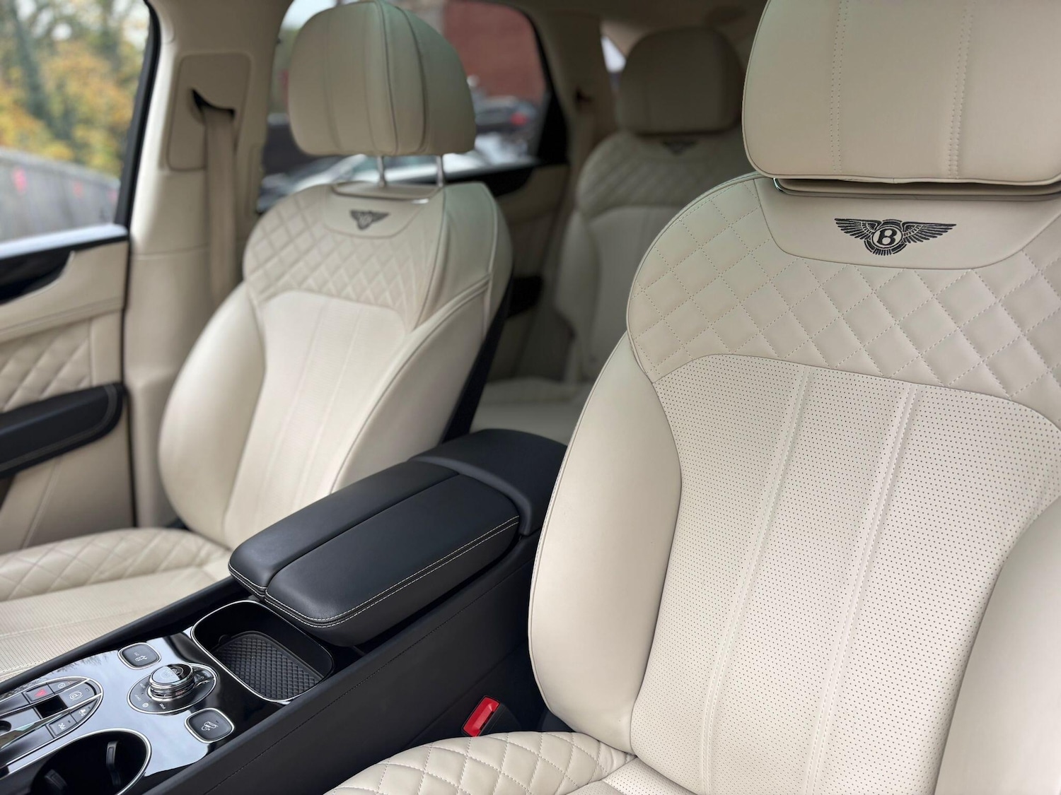 Used Bentley Bentayga 2018 for sale - 76473267: Photo 57