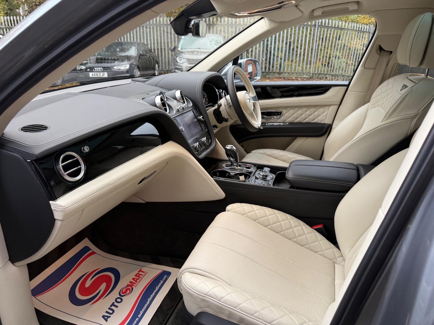 Used Bentley Bentayga 2018 for sale - 76473267: Photo 58