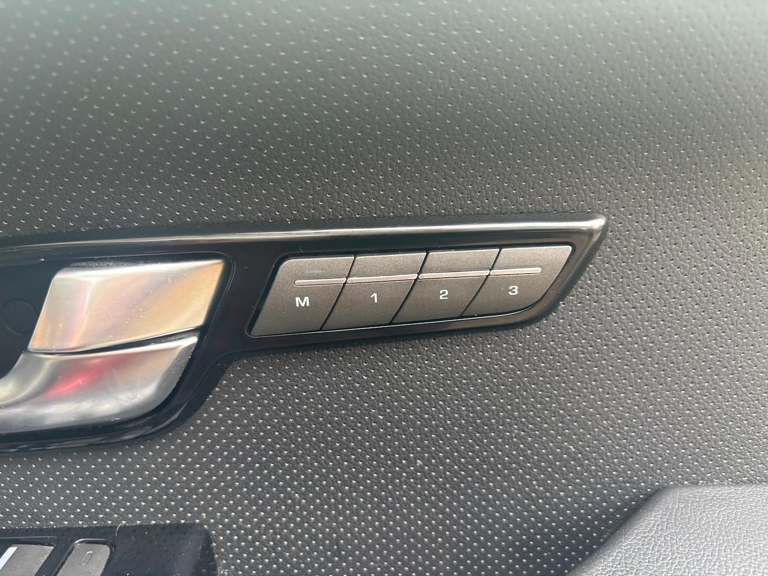 Used Land Rover Range Rover Evoque 2015 for sale - 77214978: Photo 33