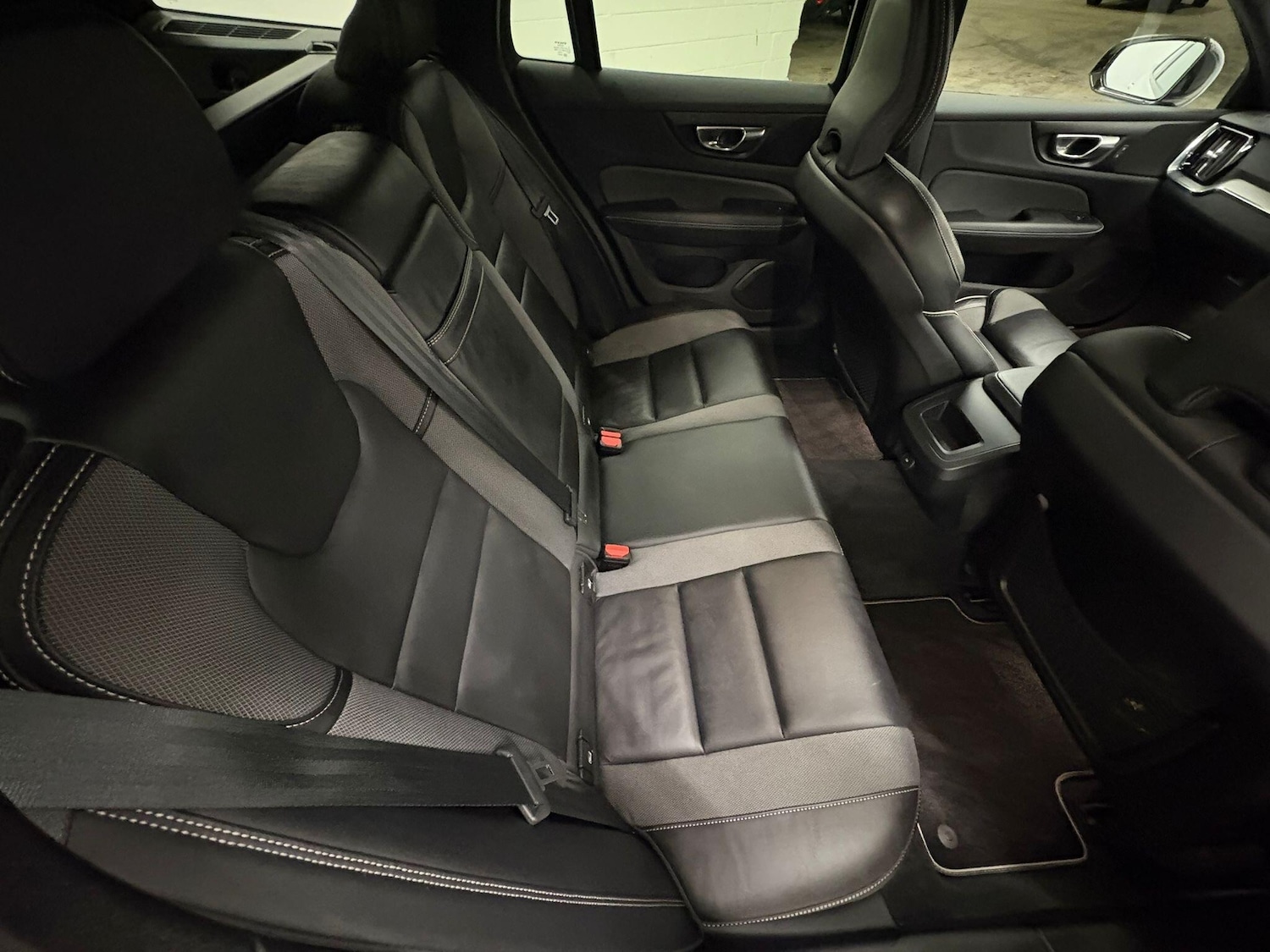 Used Volvo V60 2021 for sale - 76549317: Photo 17