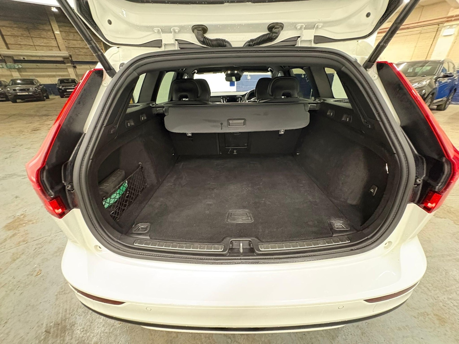 Used Volvo V60 2021 for sale - 76549317: Photo 38