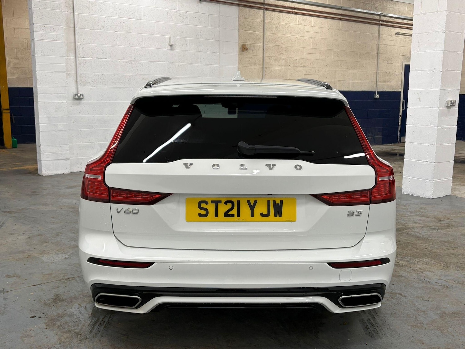 Used Volvo V60 2021 for sale - 76549317: Photo 8