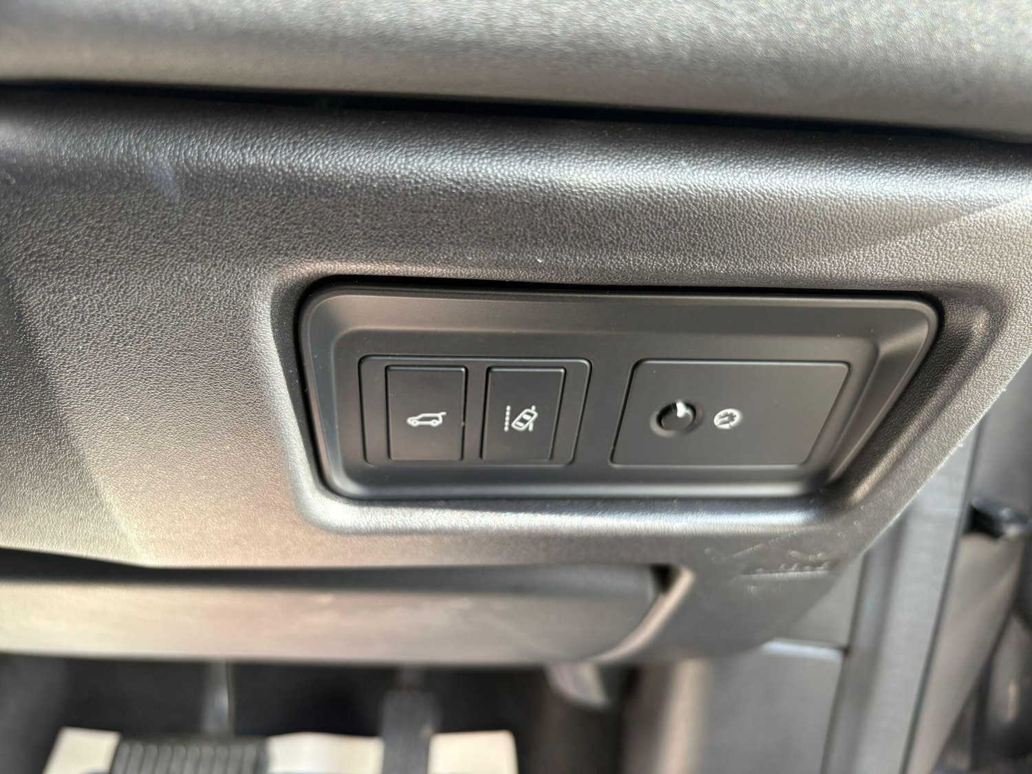 Used Land Rover Discovery Sport 2015 for sale - 76584559: Photo 25