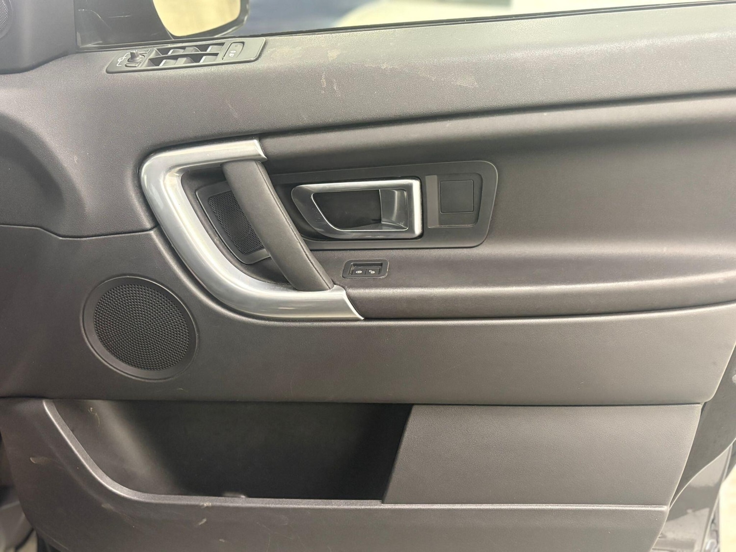 Used Land Rover Discovery Sport 2018 for sale - 77625286: Photo 28