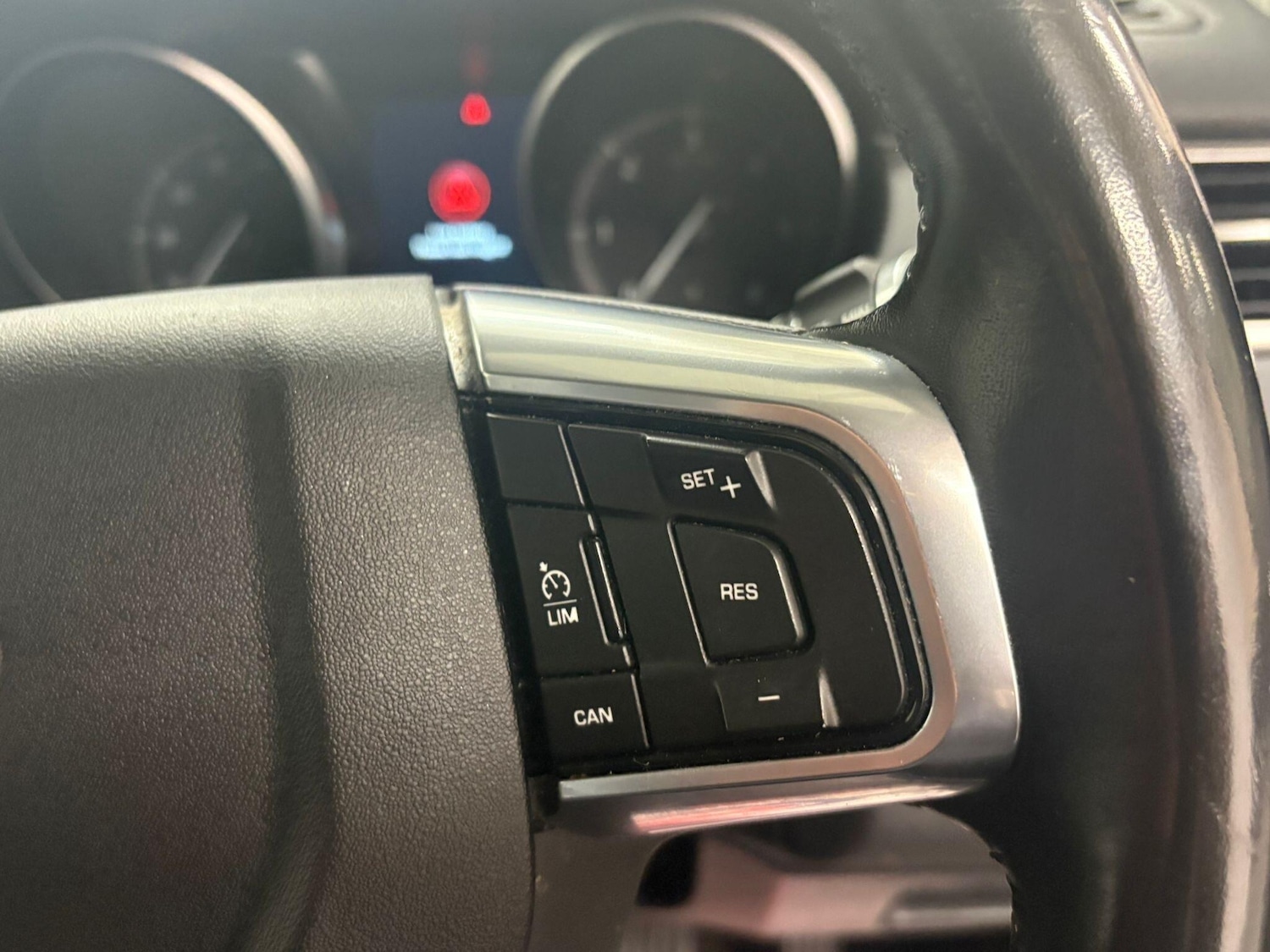 Used Land Rover Discovery Sport 2018 for sale - 77625286: Photo 7