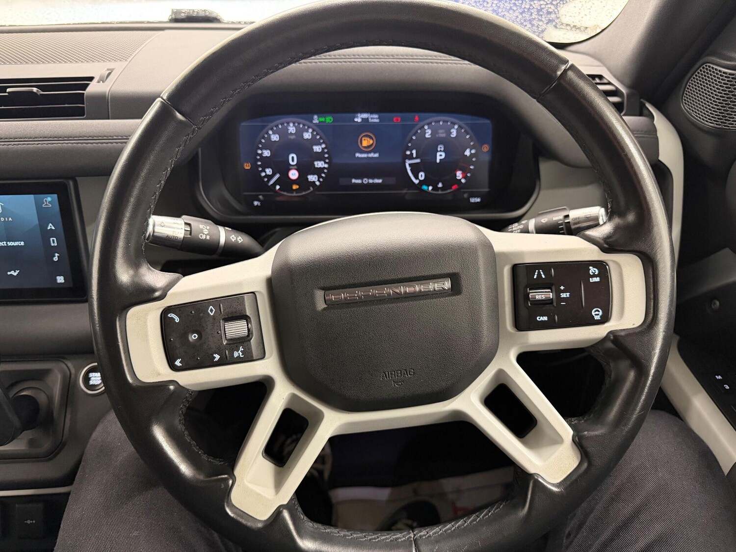 Used Land Rover Defender 2020 for sale - 77753884: Photo 31