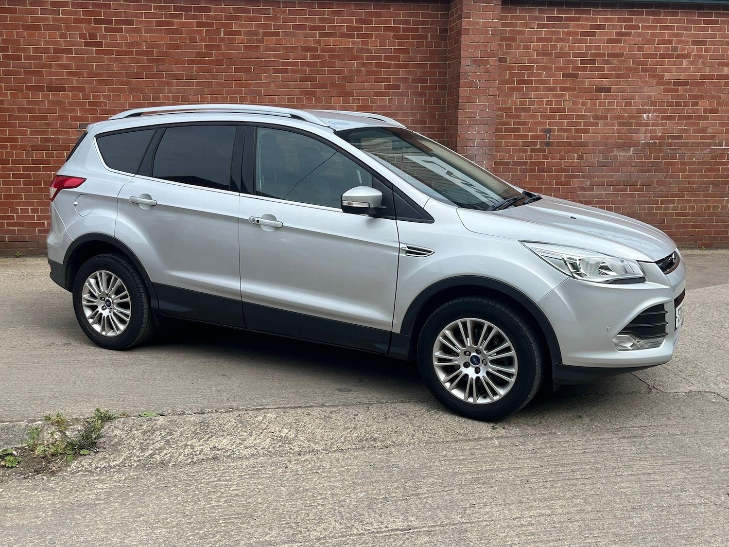Used Ford Kuga 2014 for sale - 76370915: Photo 3