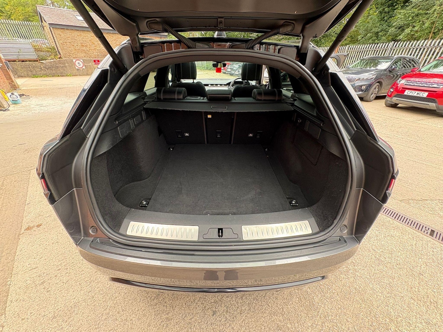 Used Land Rover Range Rover Velar for sale - 77202487: Photo 15