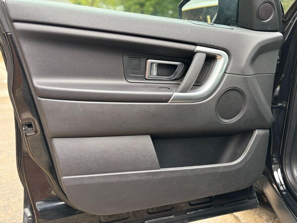 Used Land Rover Discovery Sport 2016 for sale - 76167512: Photo 15