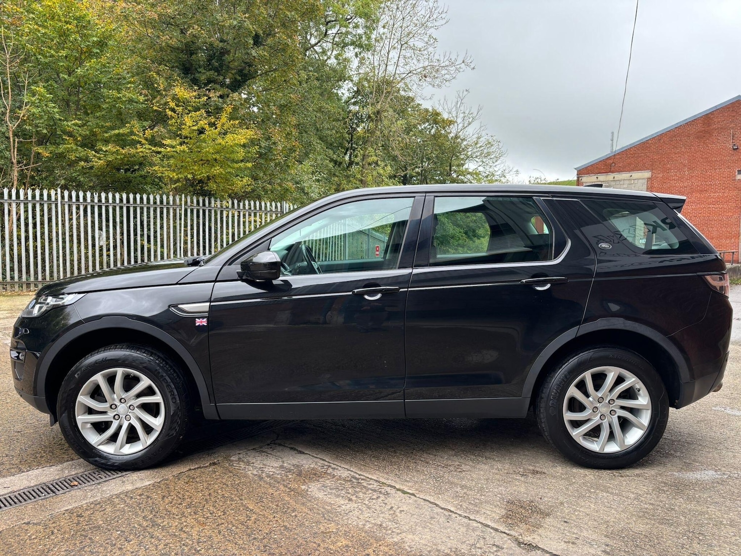 Used Land Rover Discovery Sport 2016 for sale - 76167512: Photo 27