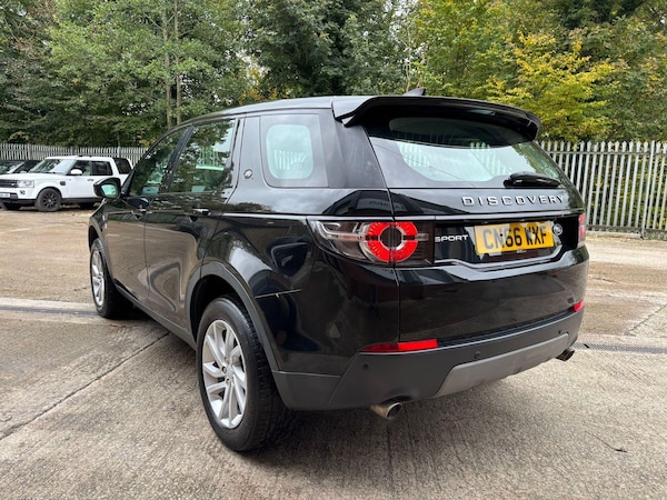 Used Land Rover Discovery Sport 2016 for sale - 76167512: Photo 2