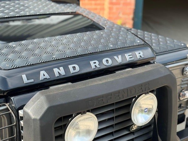 Used Land Rover Defender 110 2012 for sale - 74978017: Photo 16