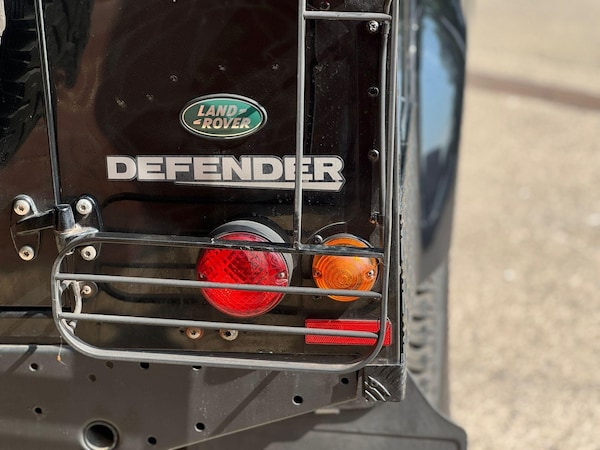 Used Land Rover Defender 110 2012 for sale - 74978017: Photo 43