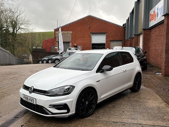 Used Volkswagen Golf 2018 for sale - 76613298: Photo