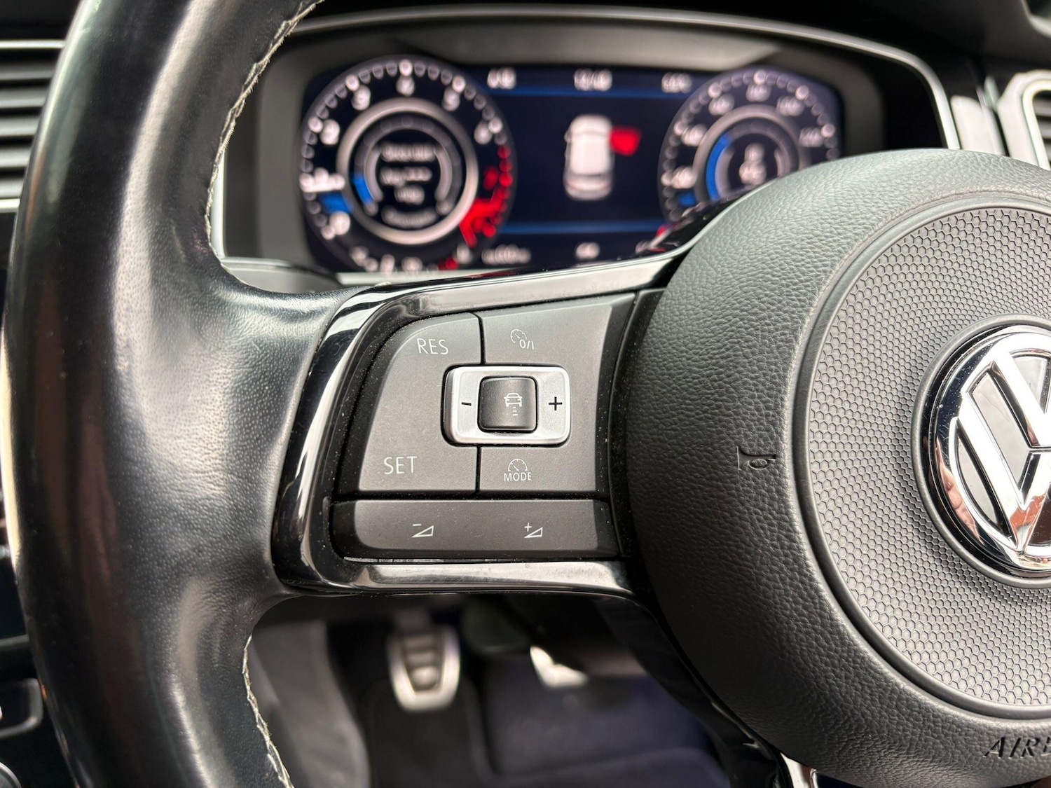 Used Volkswagen Golf 2018 for sale - 76613298: Photo 5