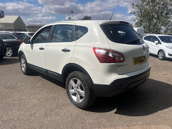 Used Nissan Qashqai 2010 for sale - 79388671: Photo